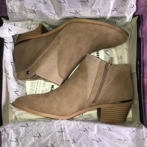 Skylarkw heels